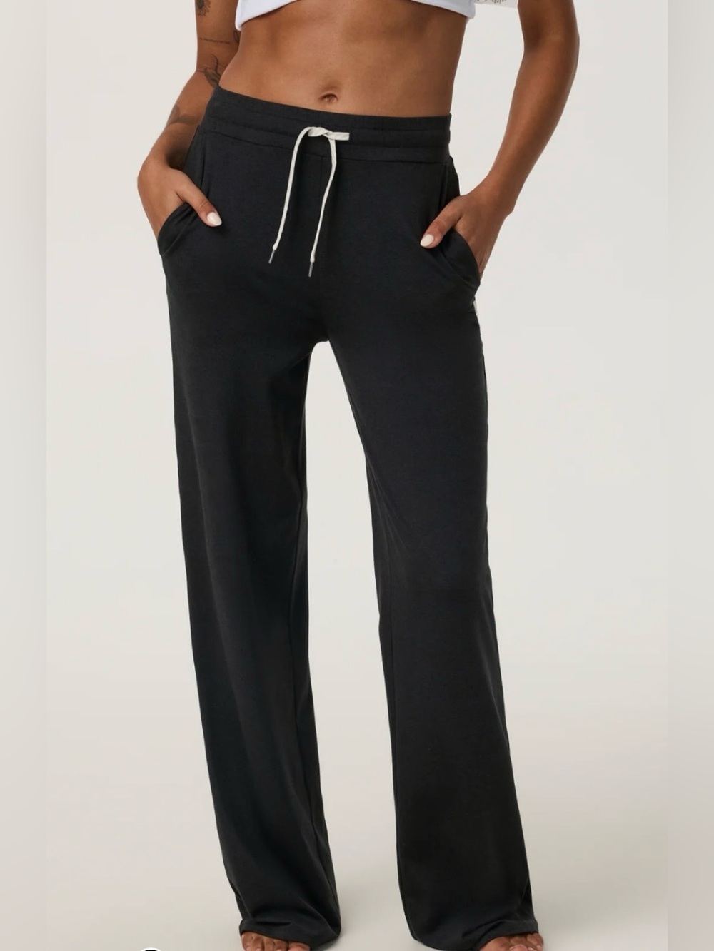 Vuori Halo Essential Wideleg Pants Size Small Black